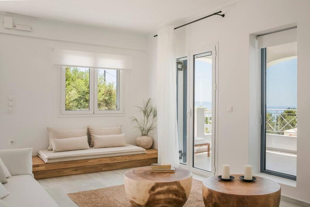 Lourdas White Villa 로우드하타 외부 사진