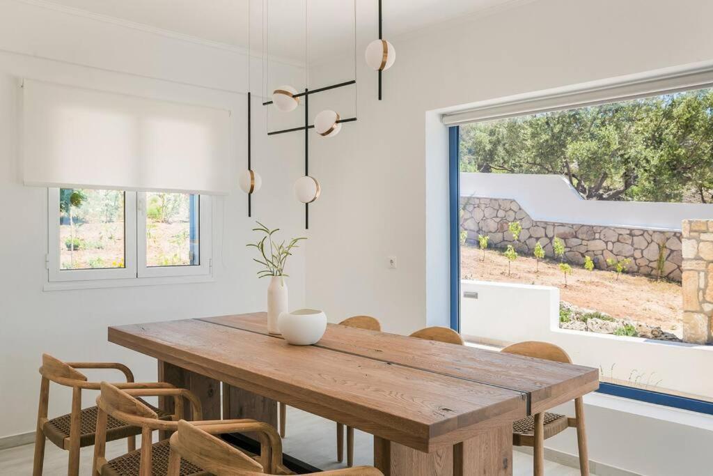 Lourdas White Villa 로우드하타 외부 사진