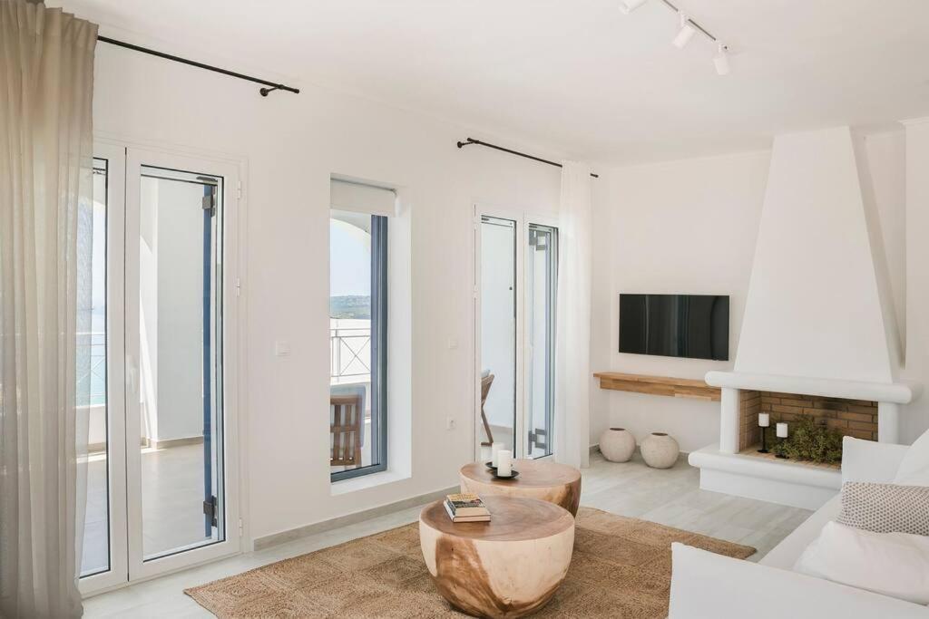 Lourdas White Villa 로우드하타 외부 사진