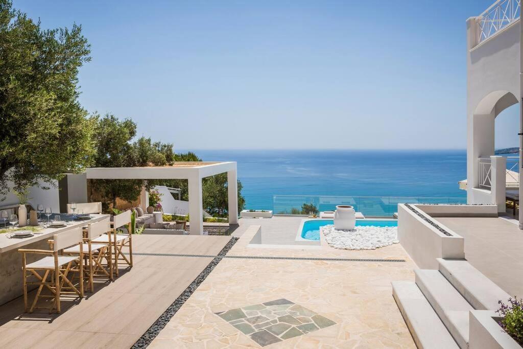 Lourdas White Villa 로우드하타 외부 사진